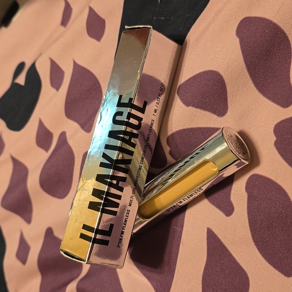 IL MAKIAGE F*CK I’M FLAWLESS Perfecting Concealers 0.23 fl oz. - Picture 3 of 3